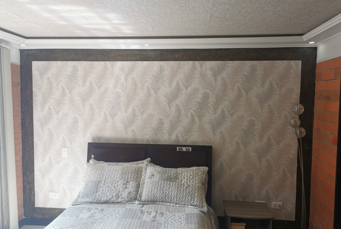VENTA CASA DÚPLEX EN CONJUNTO CERRADO EN BELMONTE.