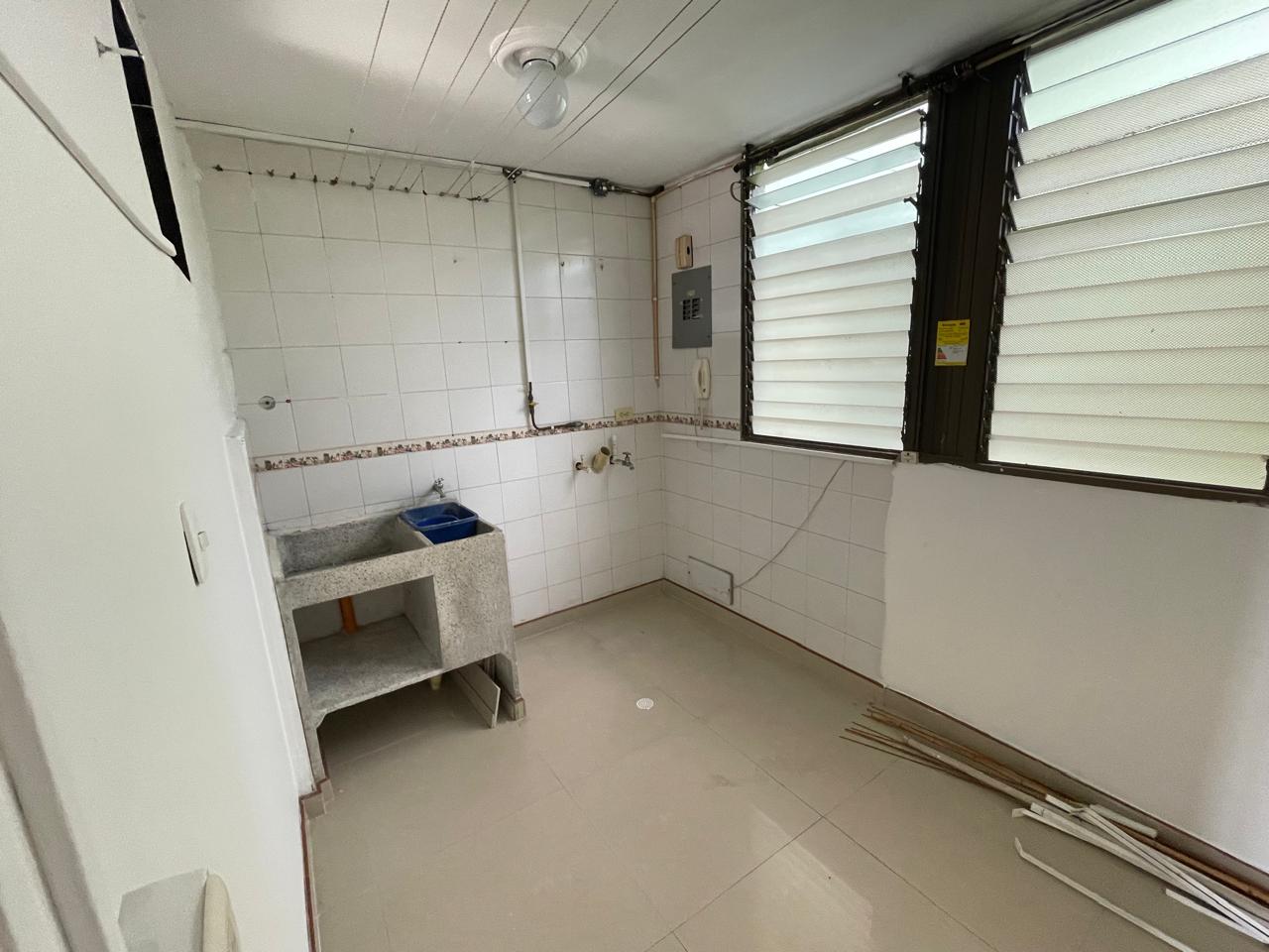 30507520251110052719 SE VENDE APARTAMENTO CENTRO DE PEREIRA CERCA AL PARQUE EL LAGO