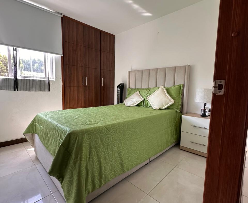 VENDO APARTAMENTO EN AV SUR, SECTOR CORALES 68 M2