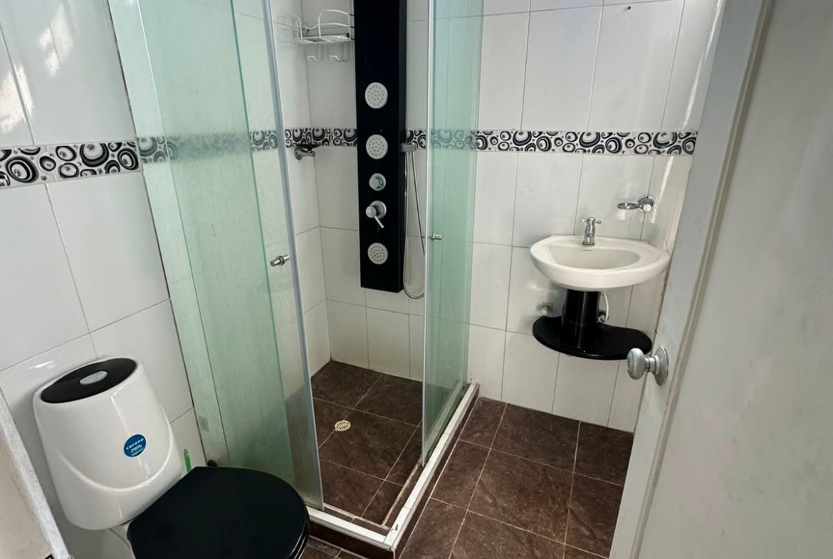 SE RENTA APARTAMENTO EN SAN MATEO