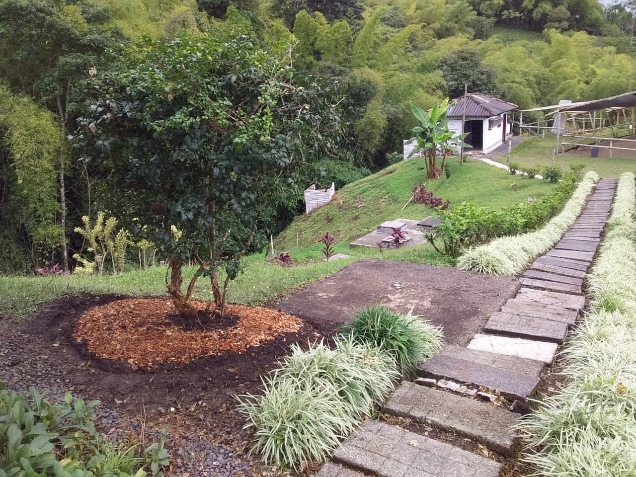 SE VENDE HERMOSA FINCA DE RECREO VIA A ARMENIA