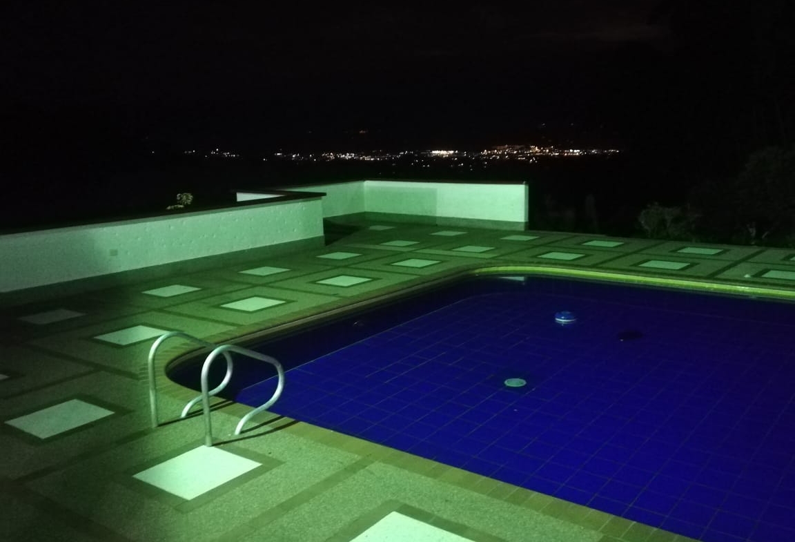 SE VENDE HERMOSA FINCA DE RECREO VIA A ARMENIA