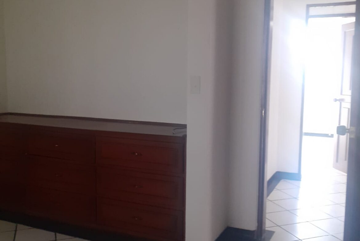 ARRIENDO APTO EN EL CENTRO