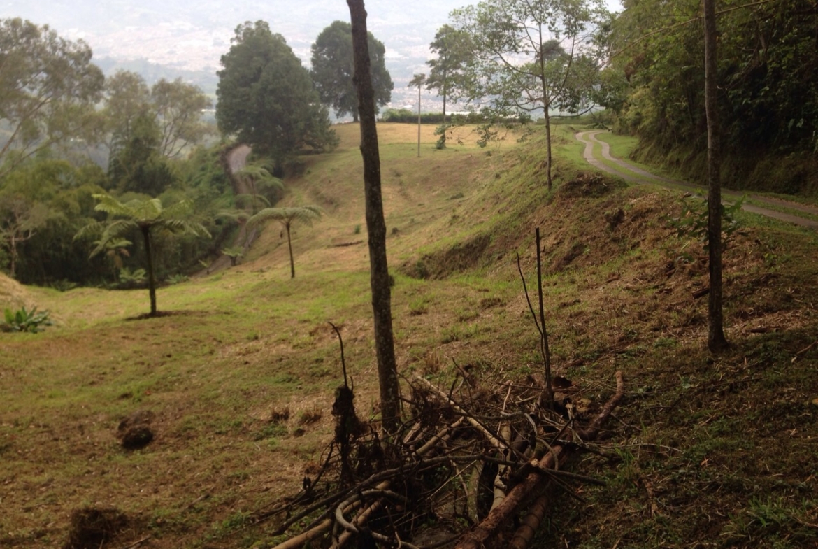 VENTA DE LOTE SECTOR EL NUDO