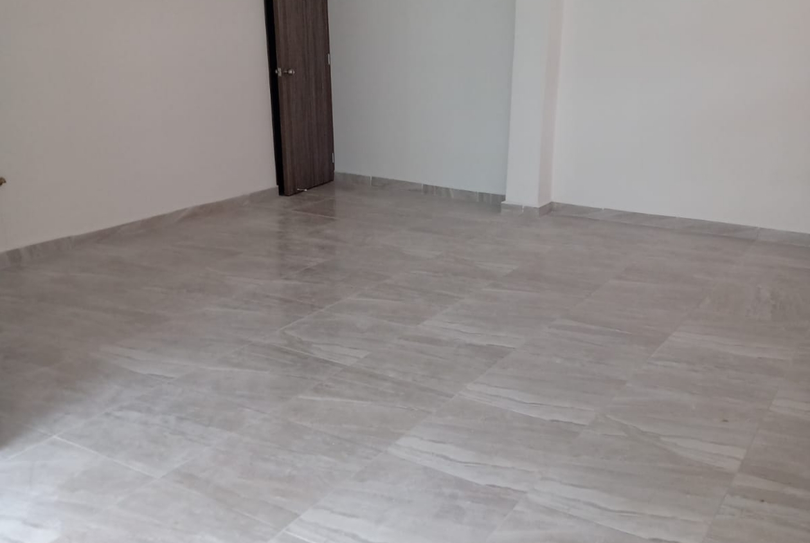 VENDO CASA CON LOCALES CERCA AL CENTRO EN PEREIRA