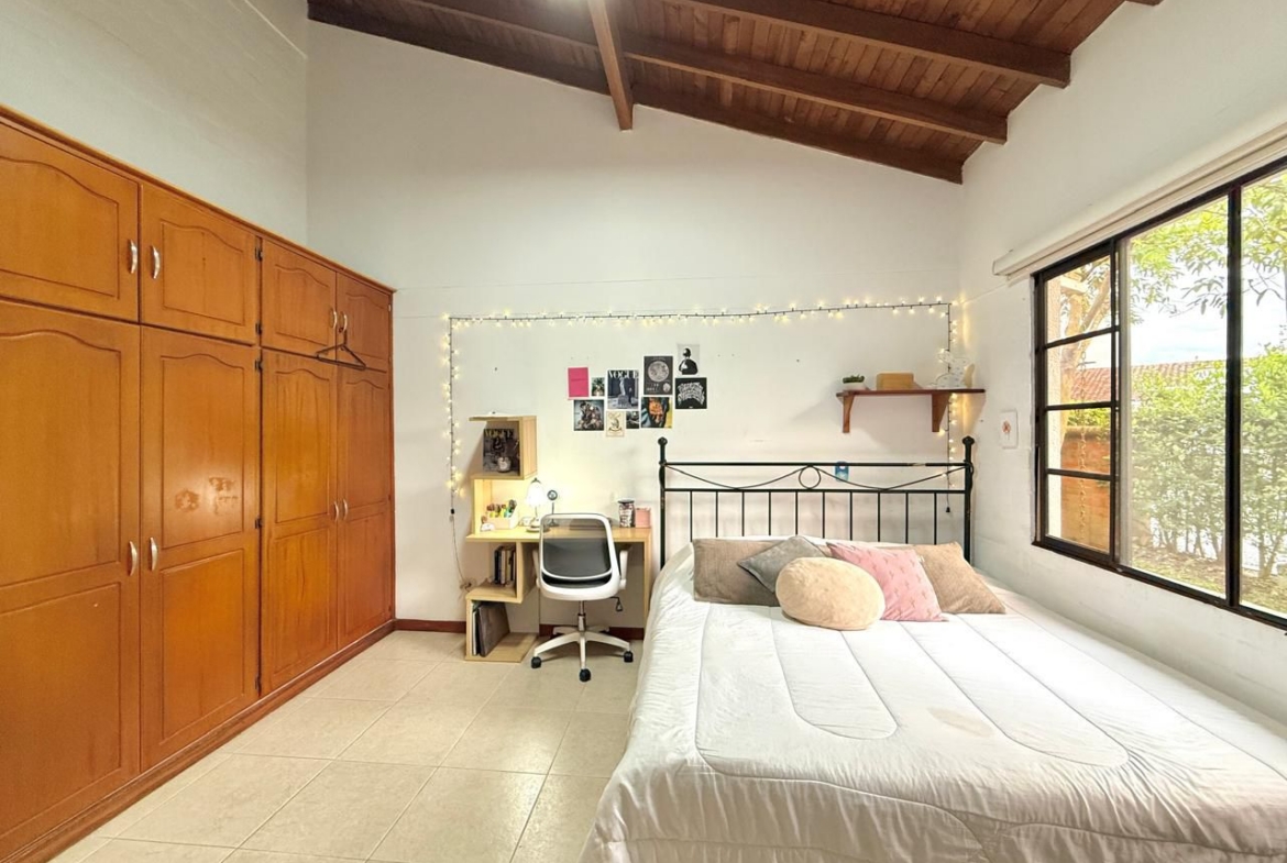 VENDO CASA CAMPESTRE EN COMBIA