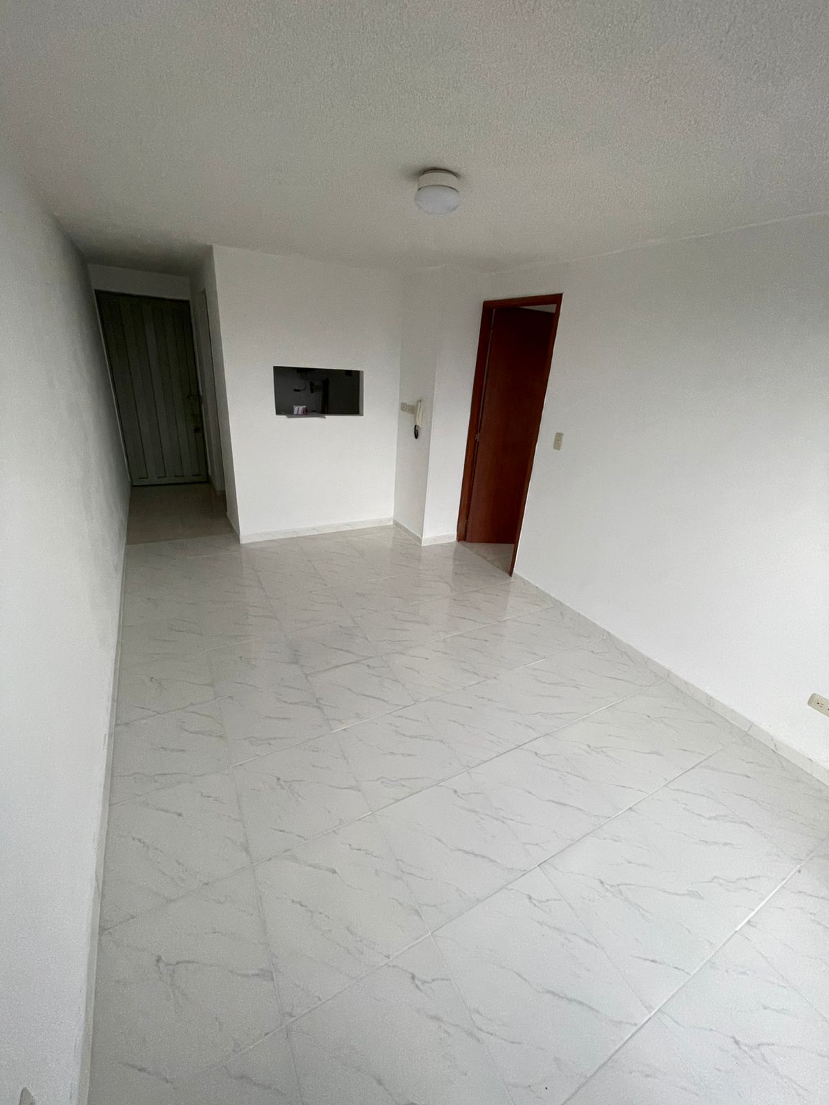 30507620250531095730 SE VENDE APARTA ESTUDIO EN CAÑAVERAL 1