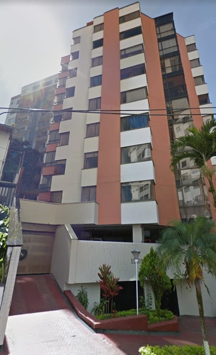 SE VENDE APARTAMENTO EN ALAMOS