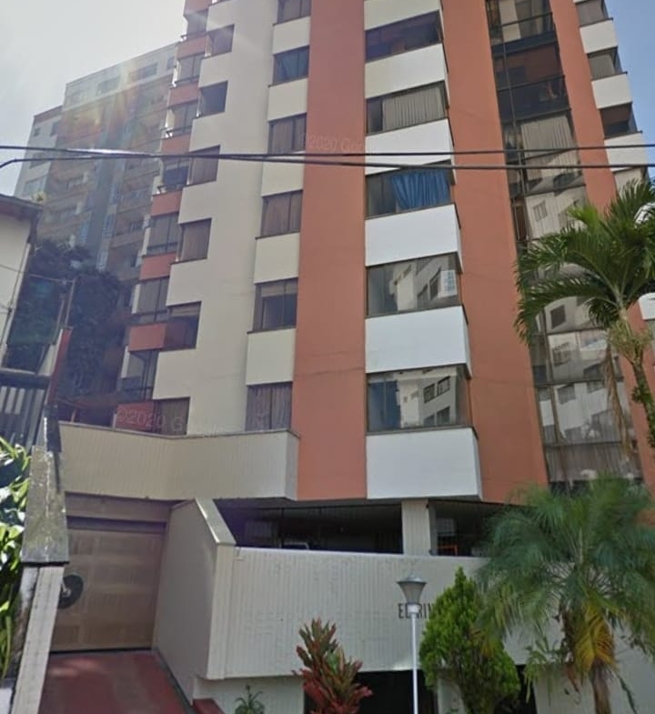 SE VENDE APARTAMENTO EN ALAMOS