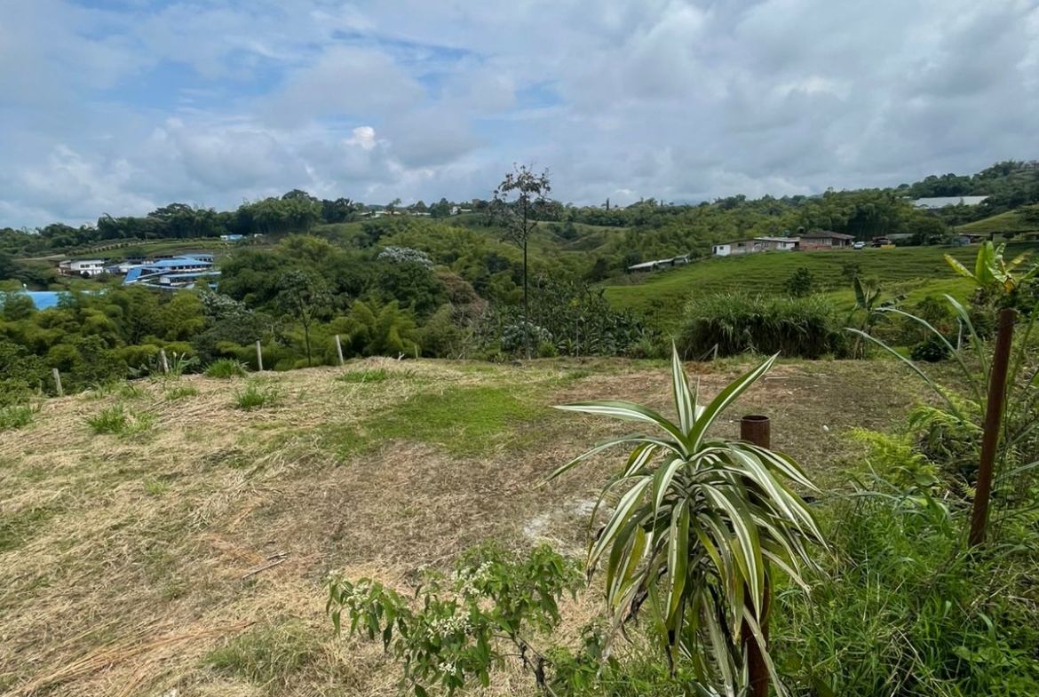 VENTA DE LOTE VÍA CONDINA