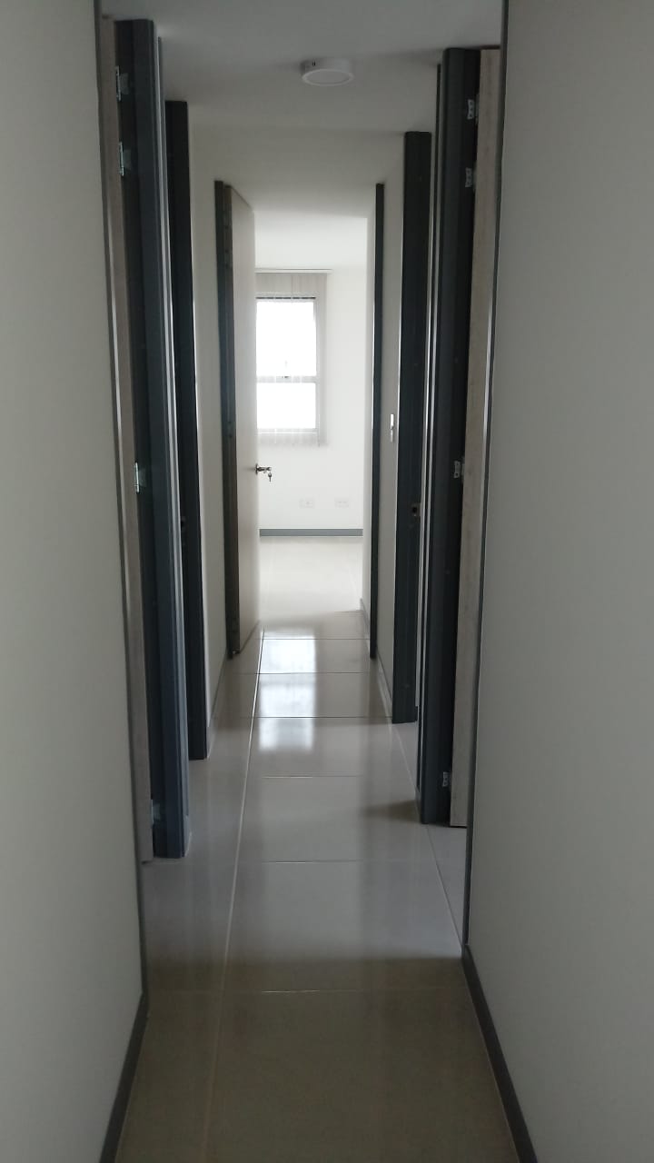 30507620260422042840 VENDO APARTAMENTO SECTOR UNICENTRO PEREIRA
