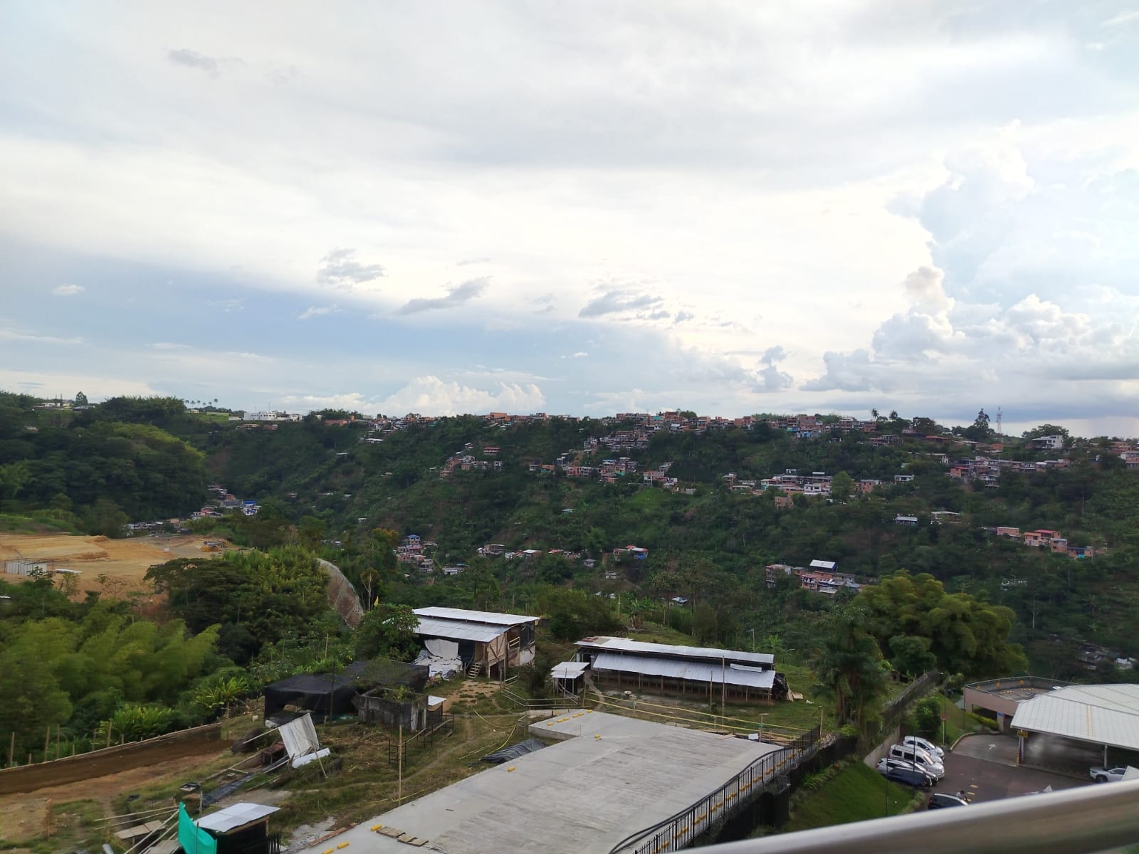 VENDO APARTAMENTO EN BARRIO ALAMOS PEREIRA