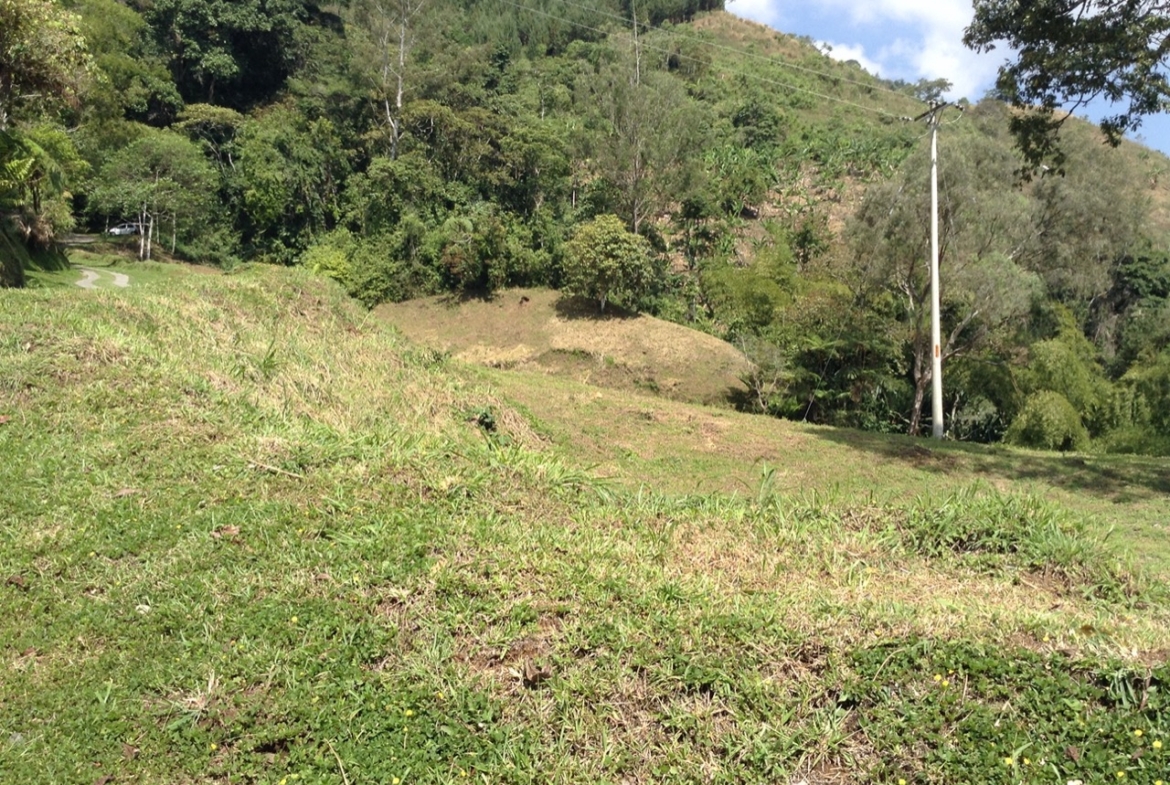 VENTA DE LOTE SECTOR EL NUDO