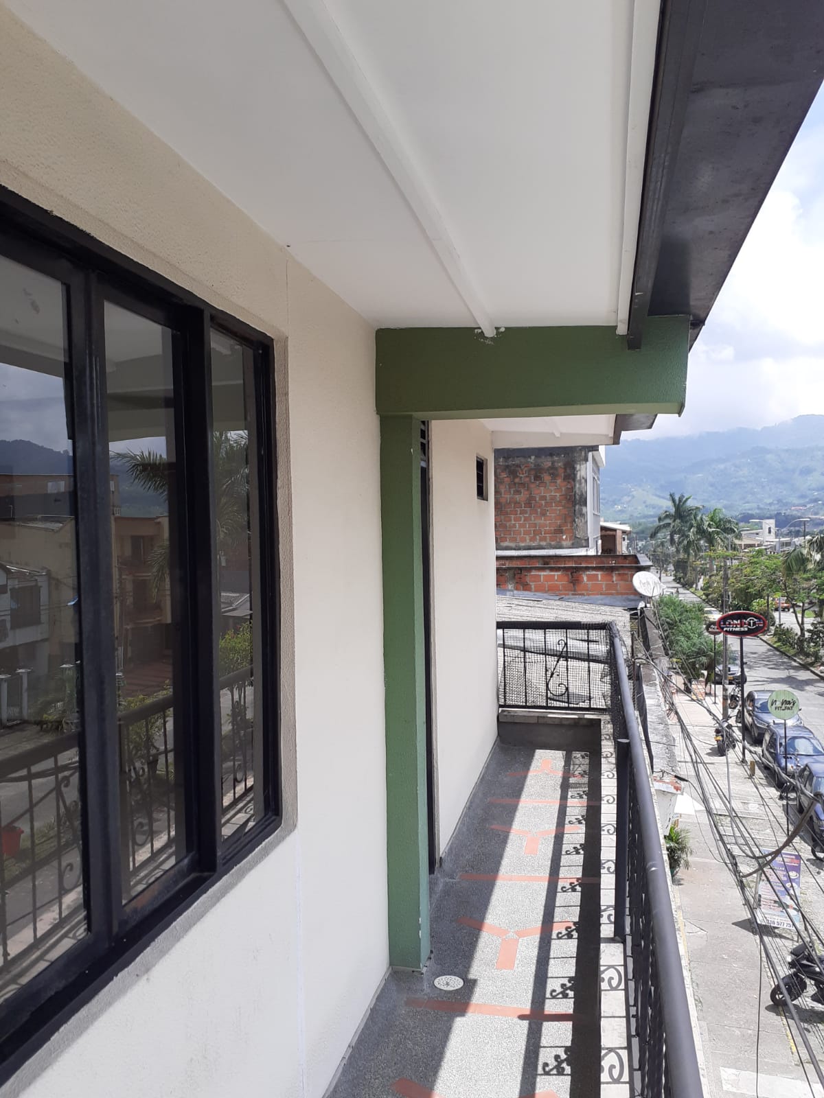 ARRIENDO APARTA ESTUDIO EN LA PRADERA