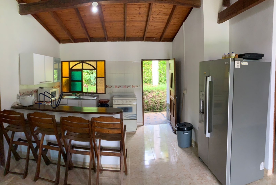 VENDO CASA CAMPESTRE EN VITERBO CALDAS