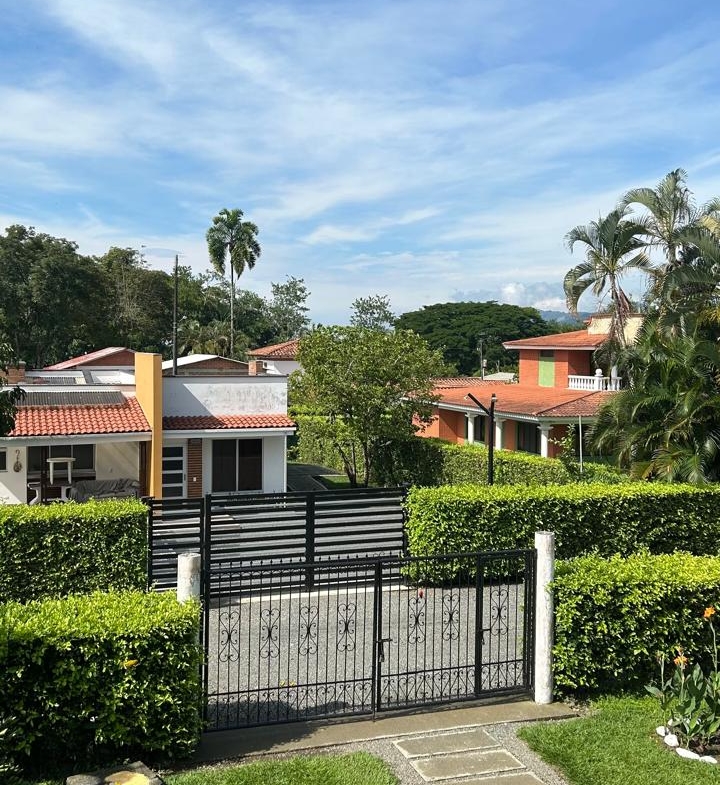 VENTA DE CABAÑA EN VITERBO CALDAS
