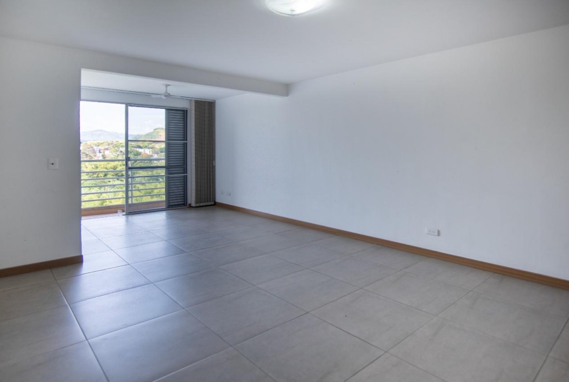 SE VENDE APARTAMENTO EN C.R SAN SILVESTRE VIA MERCASA
