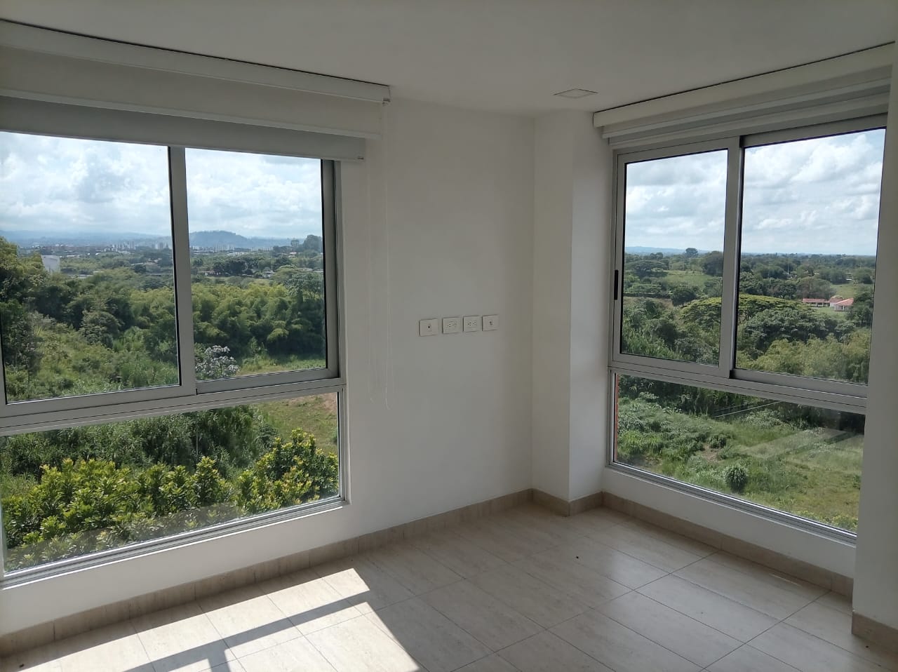 RENTO APARTAMENTO EN CONJUNTO CERRADO VÍA CERRITOS