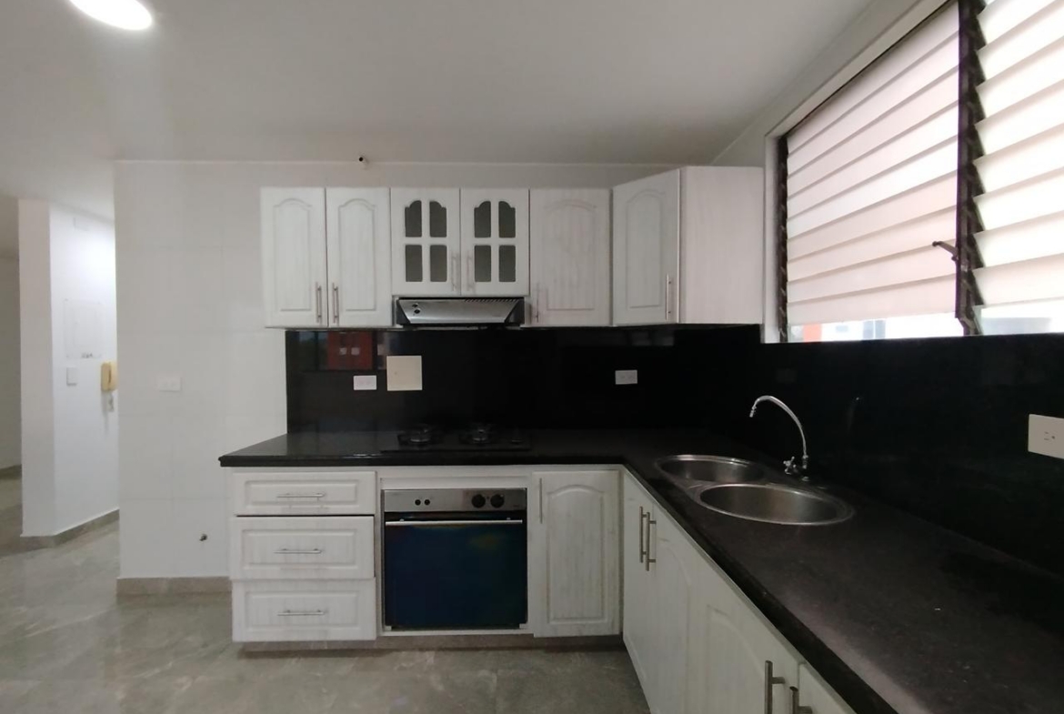 SE VENDE APARTAMENTO EN ALAMOS