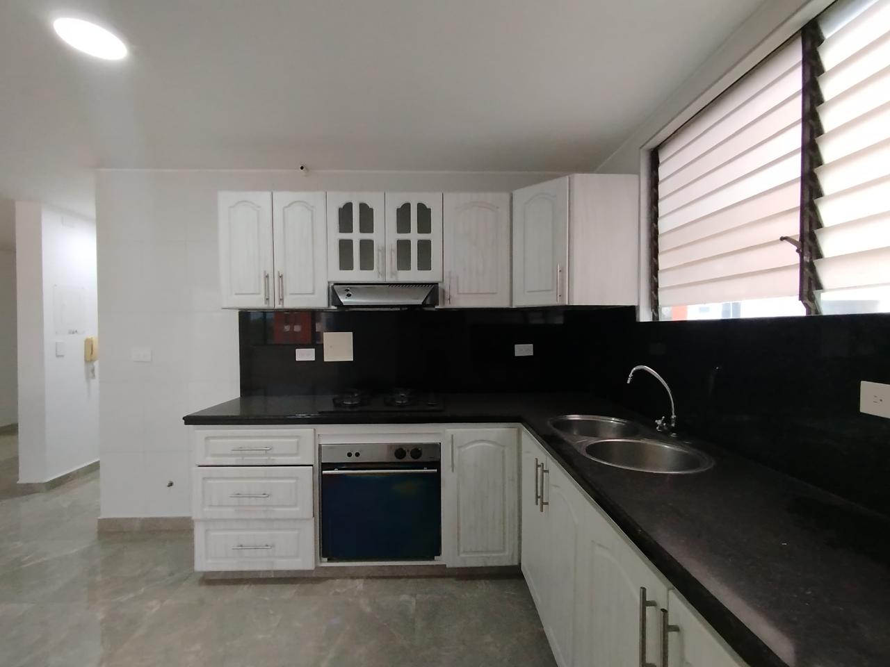 SE VENDE APARTAMENTO EN ALAMOS