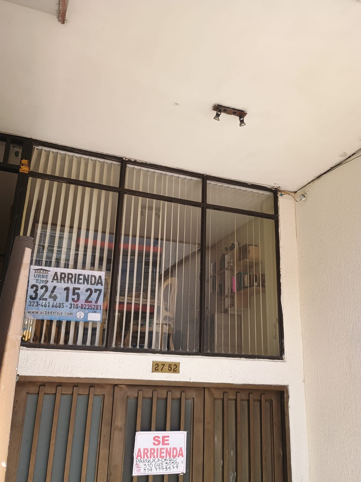 SE RENTA LOCAL EN EL CENTRO