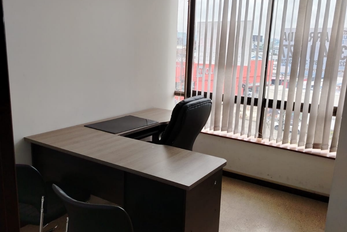 ARRIENDO OFICINA EN TURIN PERERIA