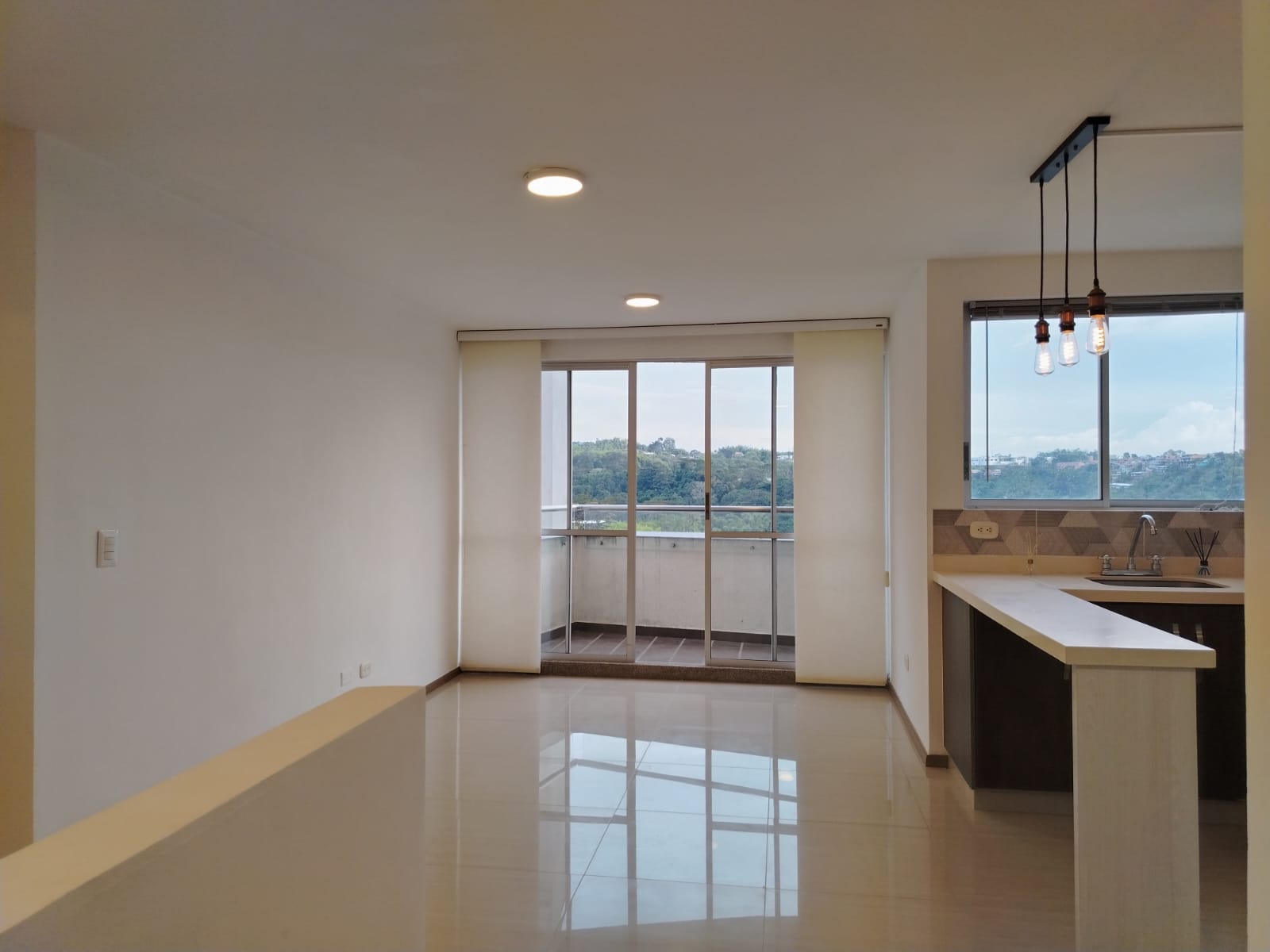 VENDO APARTAMENTO EN BARRIO ALAMOS PEREIRA