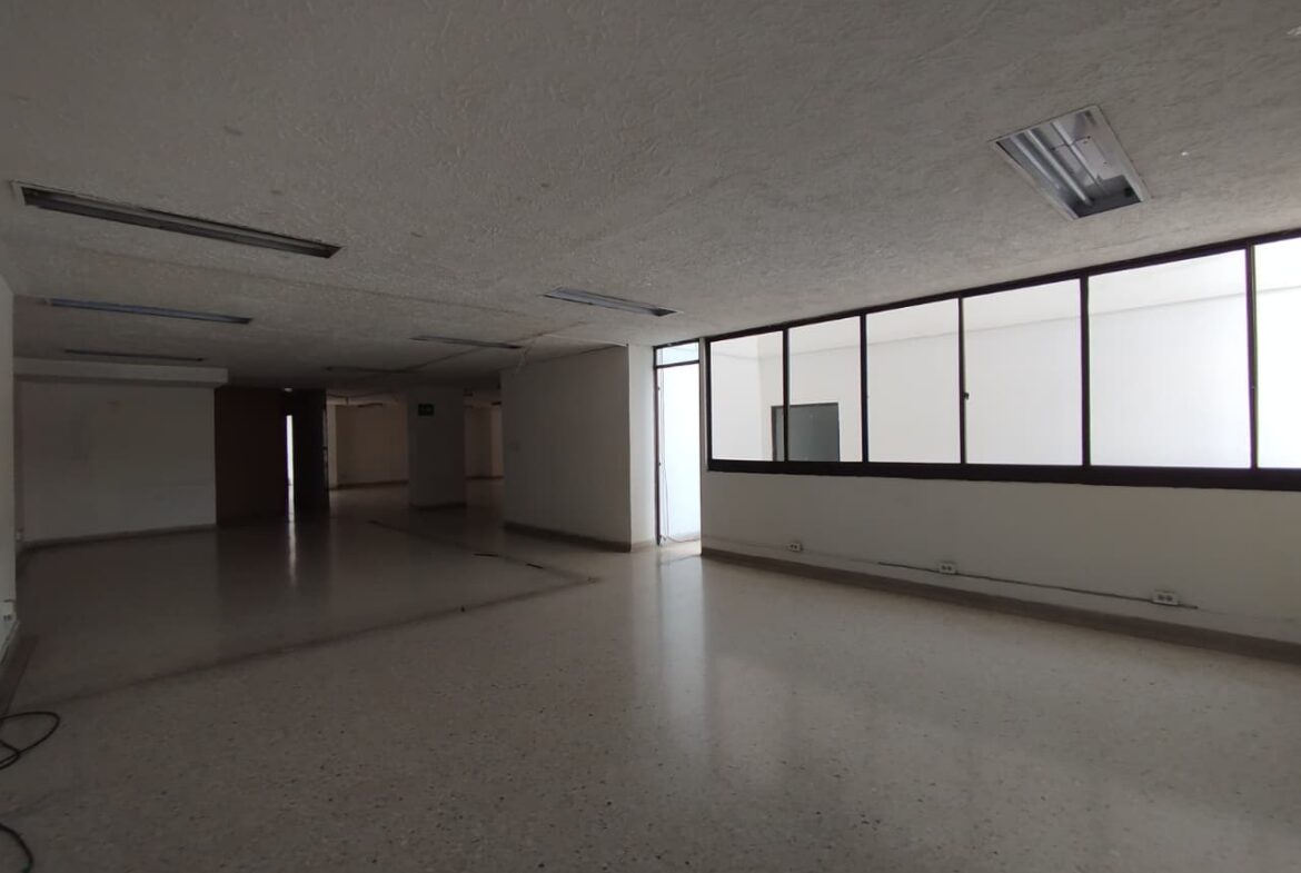 VENTA DE EDIFICIO PARA OFICINAS EN EL CENTRO DE PEREIRA