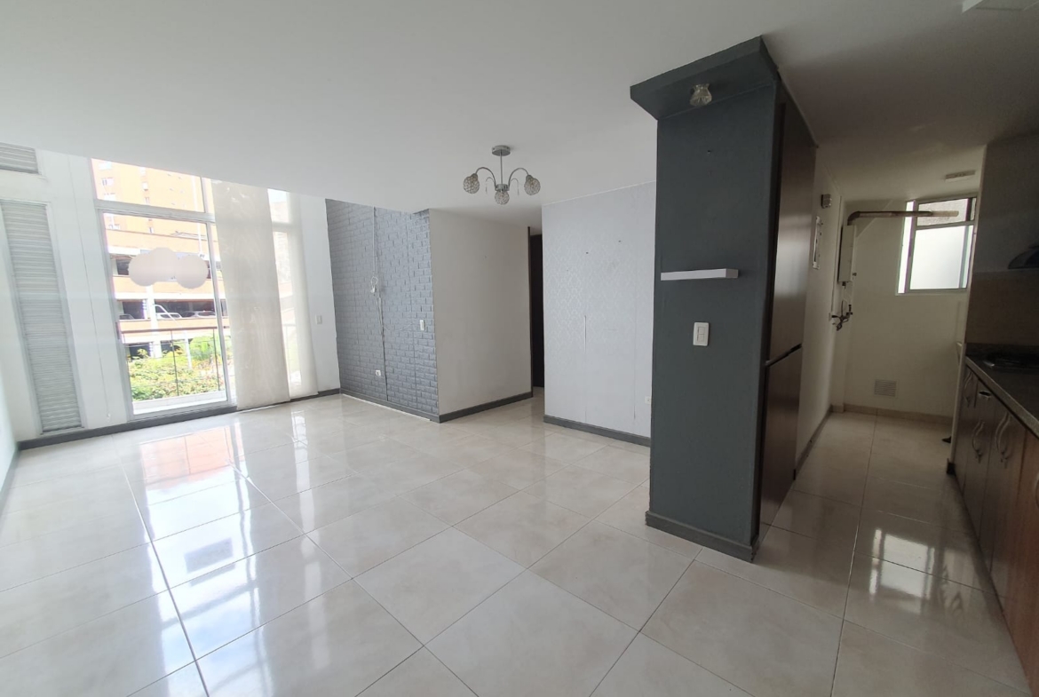 EN VENTA APARTAMENTO DUPLEX AV SUR SECTOR CORALES