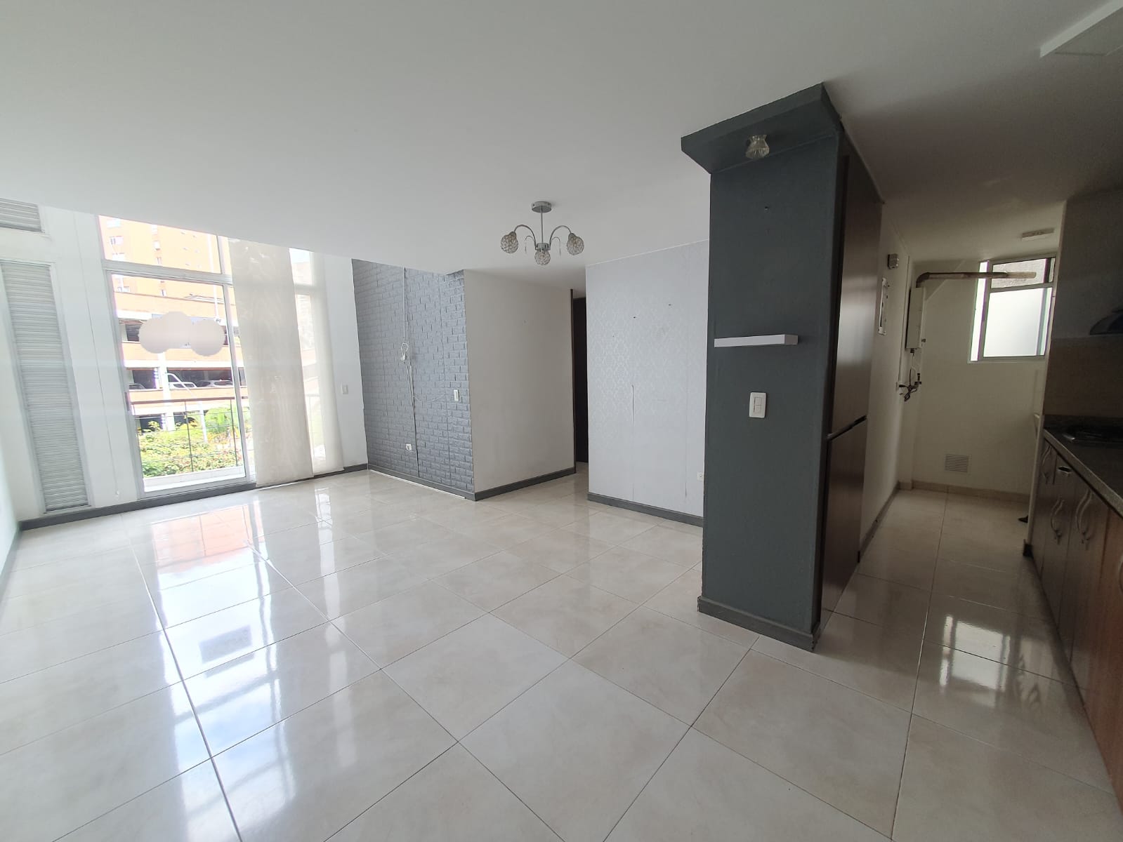 EN VENTA APARTAMENTO DUPLEX AV SUR SECTOR CORALES