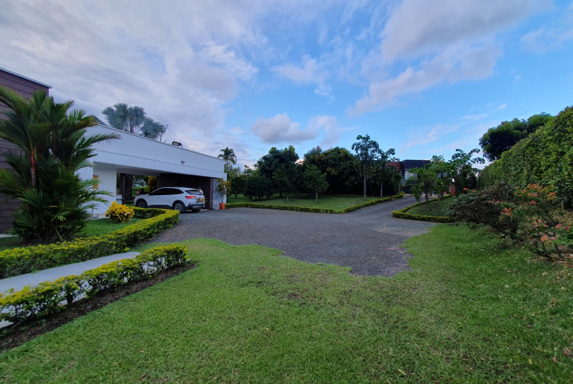 EN VENTA CASA CAMPESTRE EN CERRITOS PEREIRA
