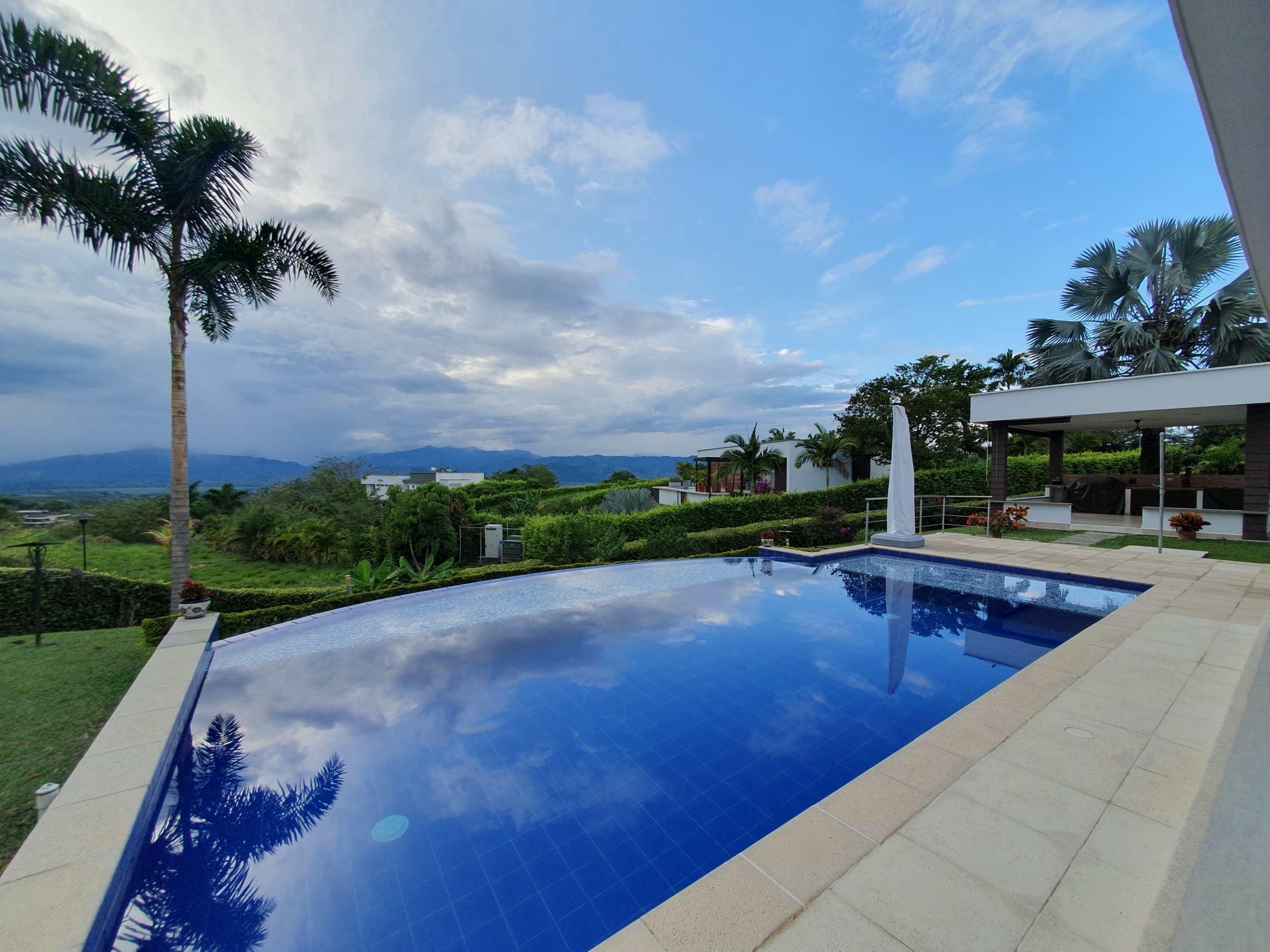EN VENTA CASA CAMPESTRE EN CERRITOS PEREIRA