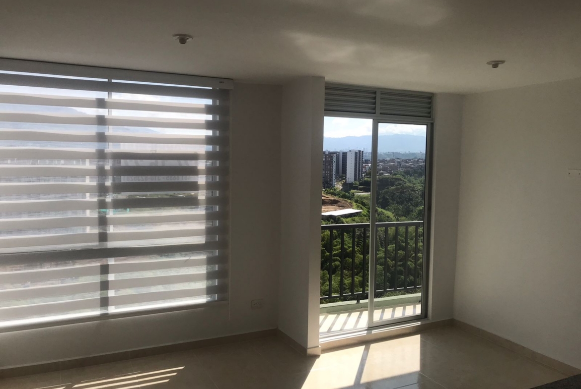 ARRIENDO APTO EN LA VIA CONDINA PALO VERDE PER