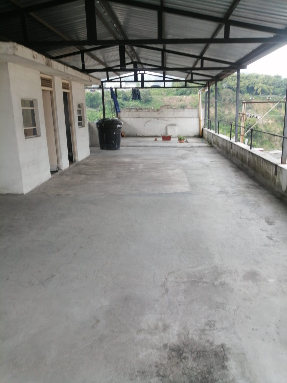 30507820230726032443 VENDO CASA CON LOCALES CERCA AL CENTRO EN PEREIRA