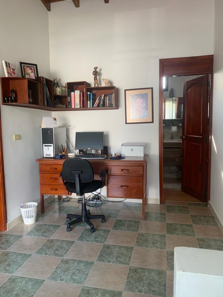 VENTA DE CASA CAMPESTRE EN VITERBO