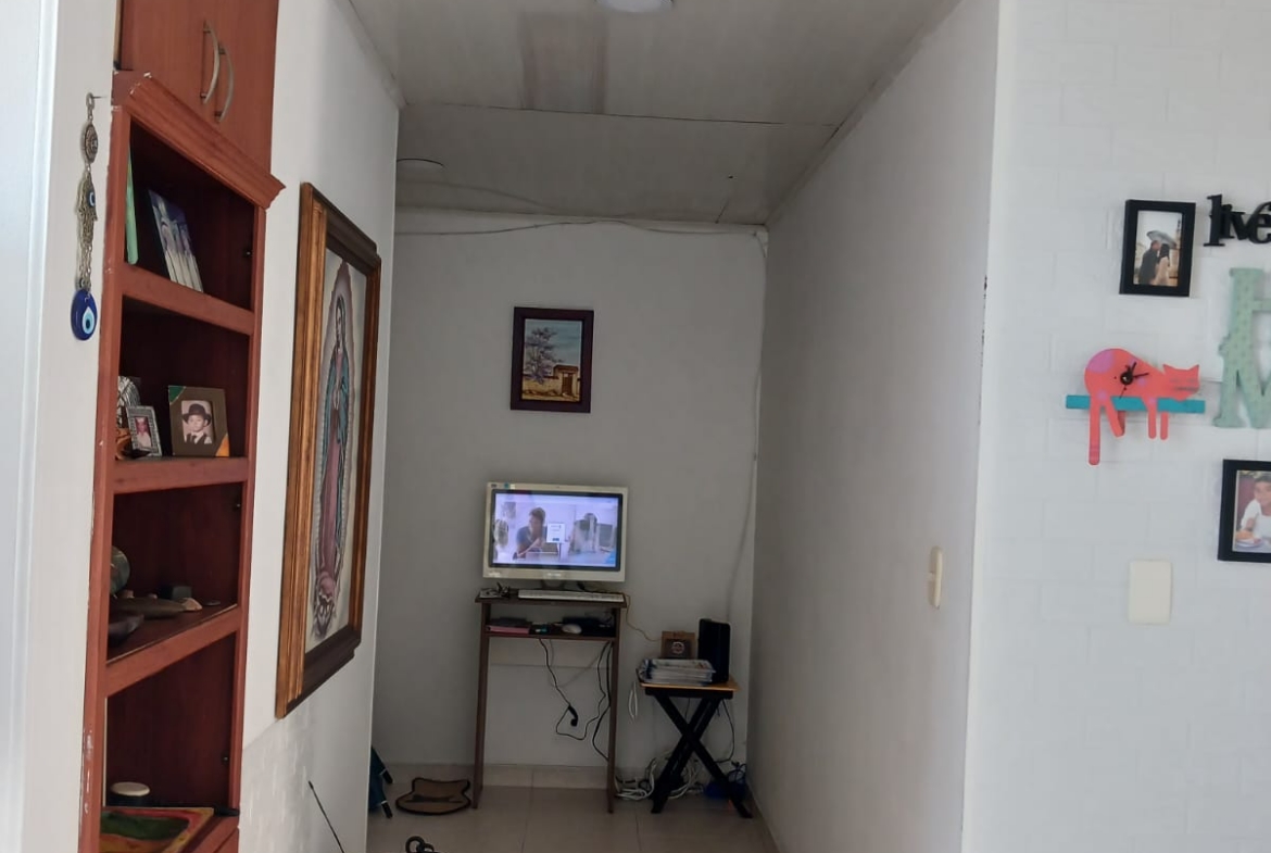 VENDO APARTAMENTO EN LOS CEDROS PEREI