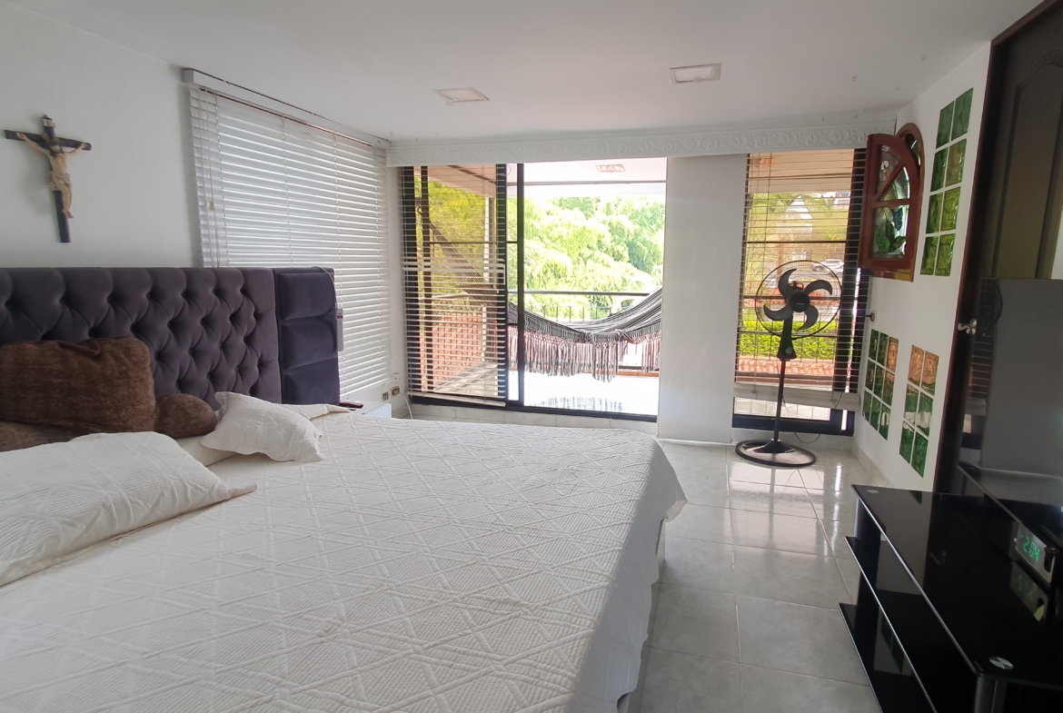 CASA EN VENTA AVENIDA SUR SECTOR HOME CENTER