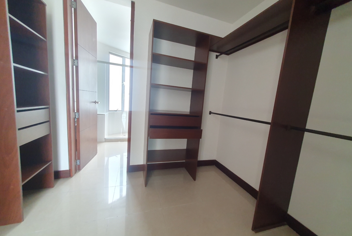 EN VENTA CASA EN PINARES CONJUNTO CERRADO