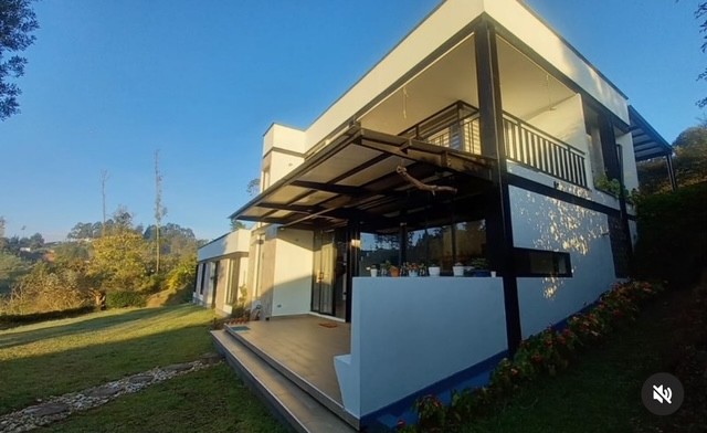 VENTA DE FINCA EN RIONEGRO ANTIOQUIA
