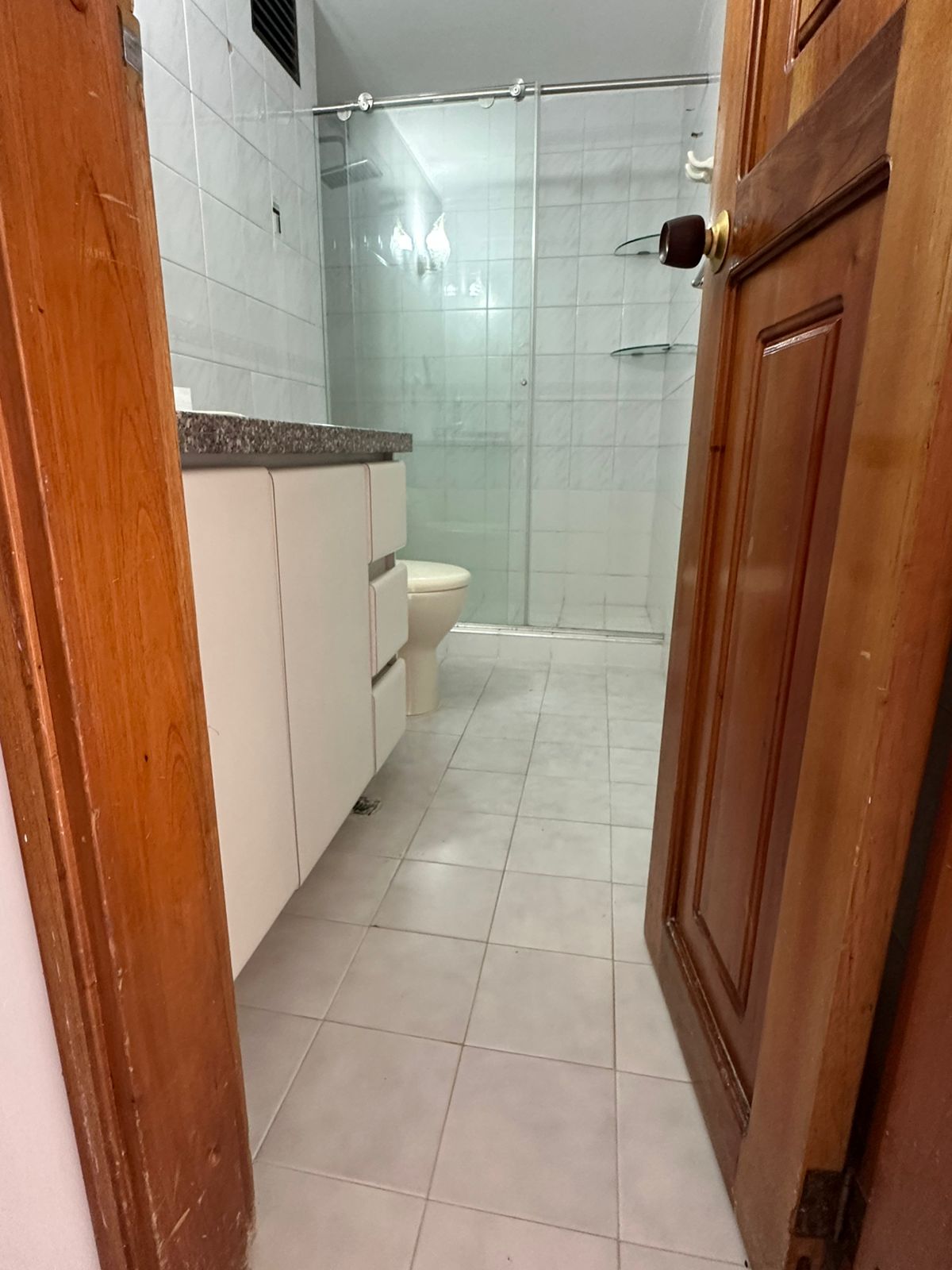 30507820250901030127 VENTA APARTAMENTO CENTRO DE PEREIRA, CERCA AL PARQUE EL LAGO