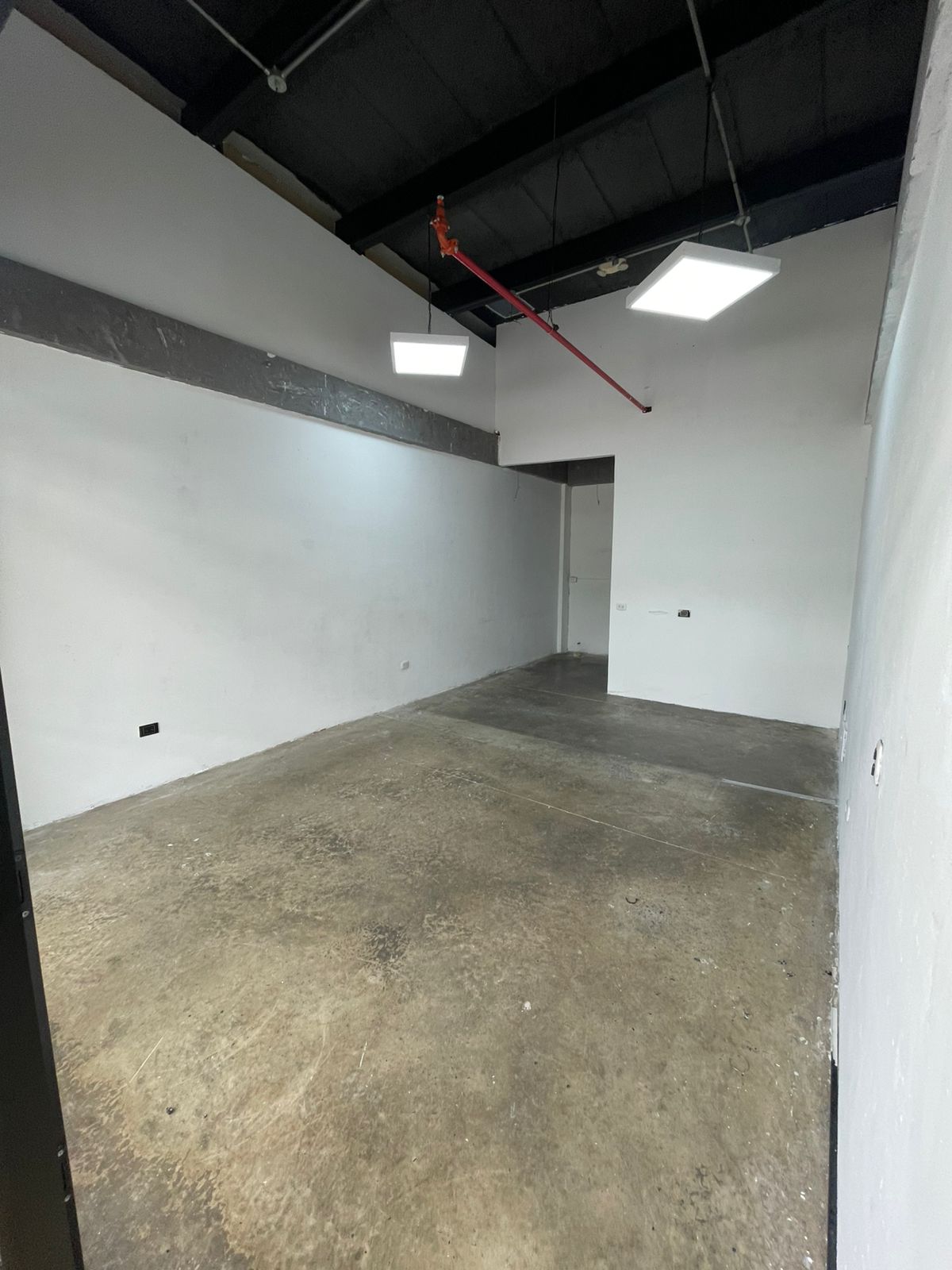 ARRIENDO LOCAL EN SAMARA , LA MACARENA DOSQU