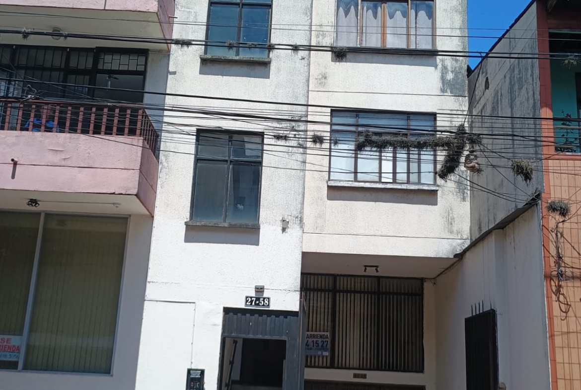 SE RENTA LOCAL EN EL CENTRO