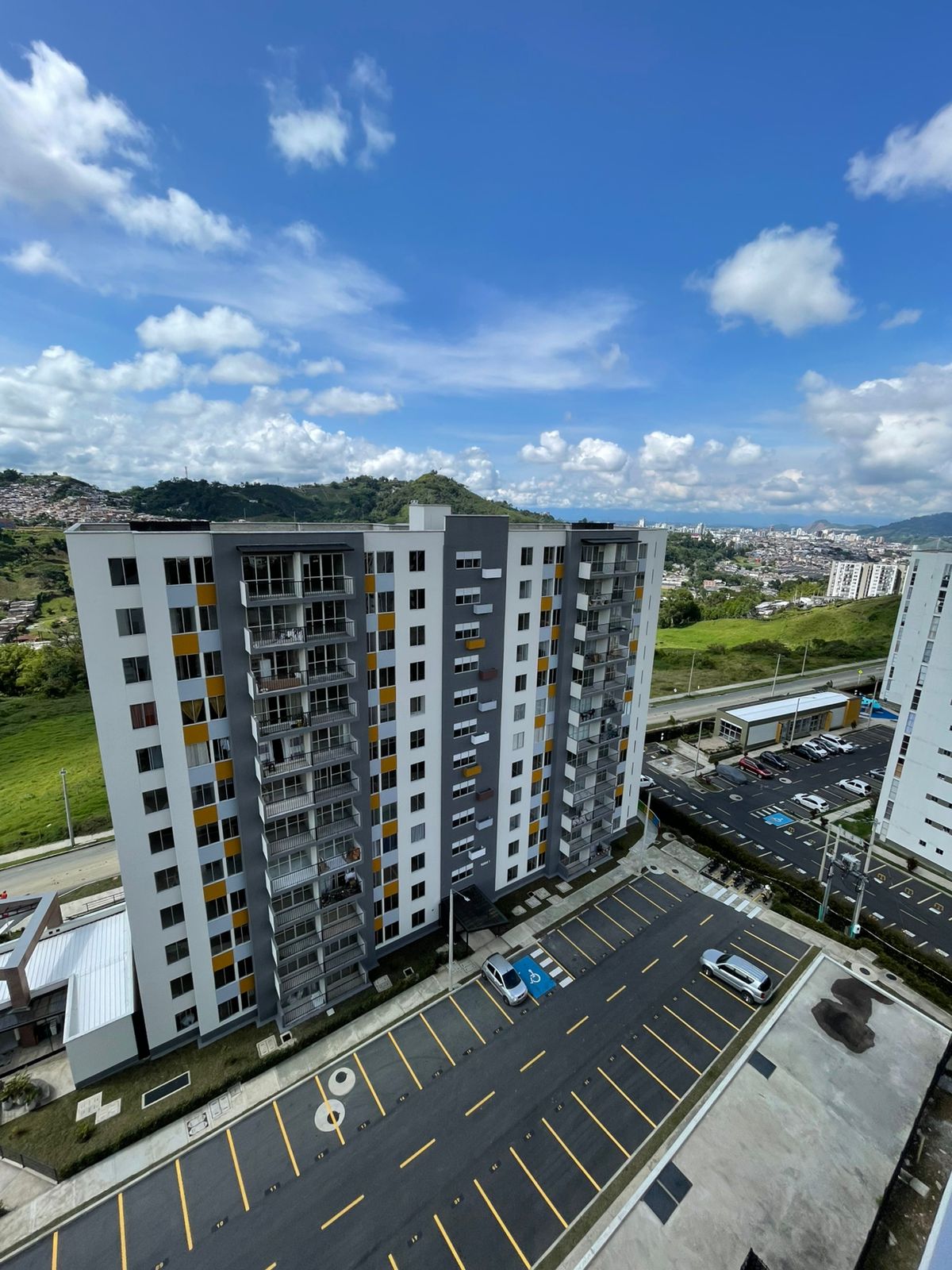 SE VENDE APARTAMENTO EN DOSQUEBRADAS