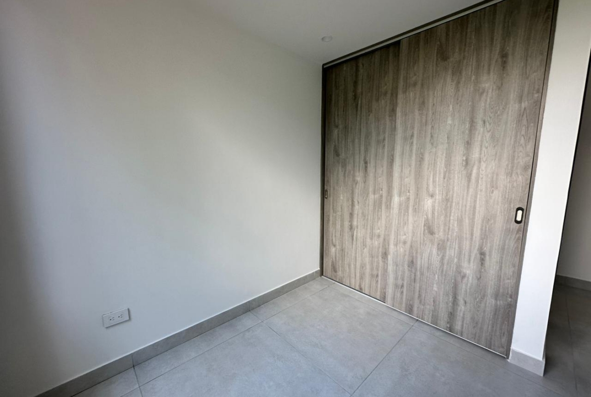 VENDO AMPLIO APARTAMENTO REMODELADO EN ARMENIA – BARRIO LAURELES