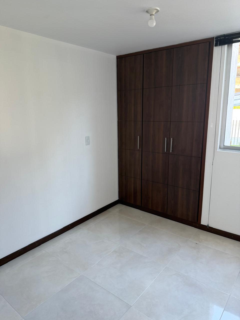 30507820260425051526 SE VENDE APARTAMENTO AV SUR, CORALES 3 ALCOBAS