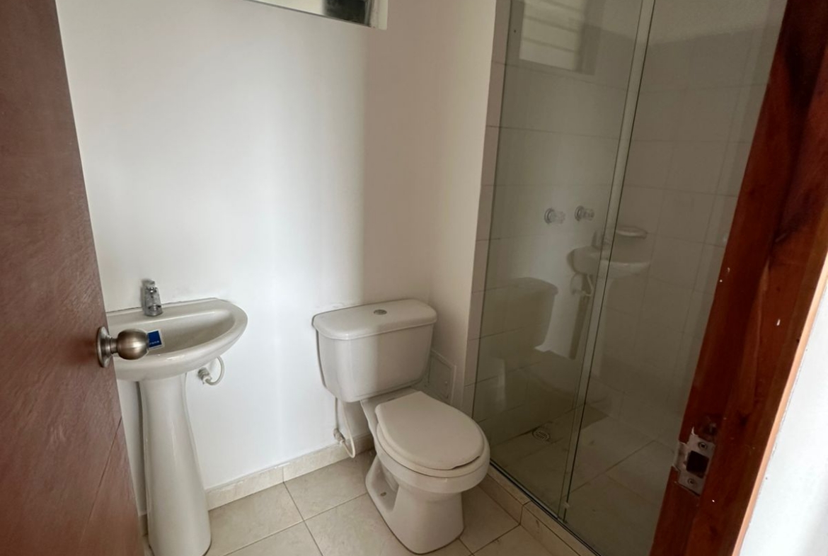 ARRIENDO APARTAMENTO EN AQCUA DOSQUEBRADAS