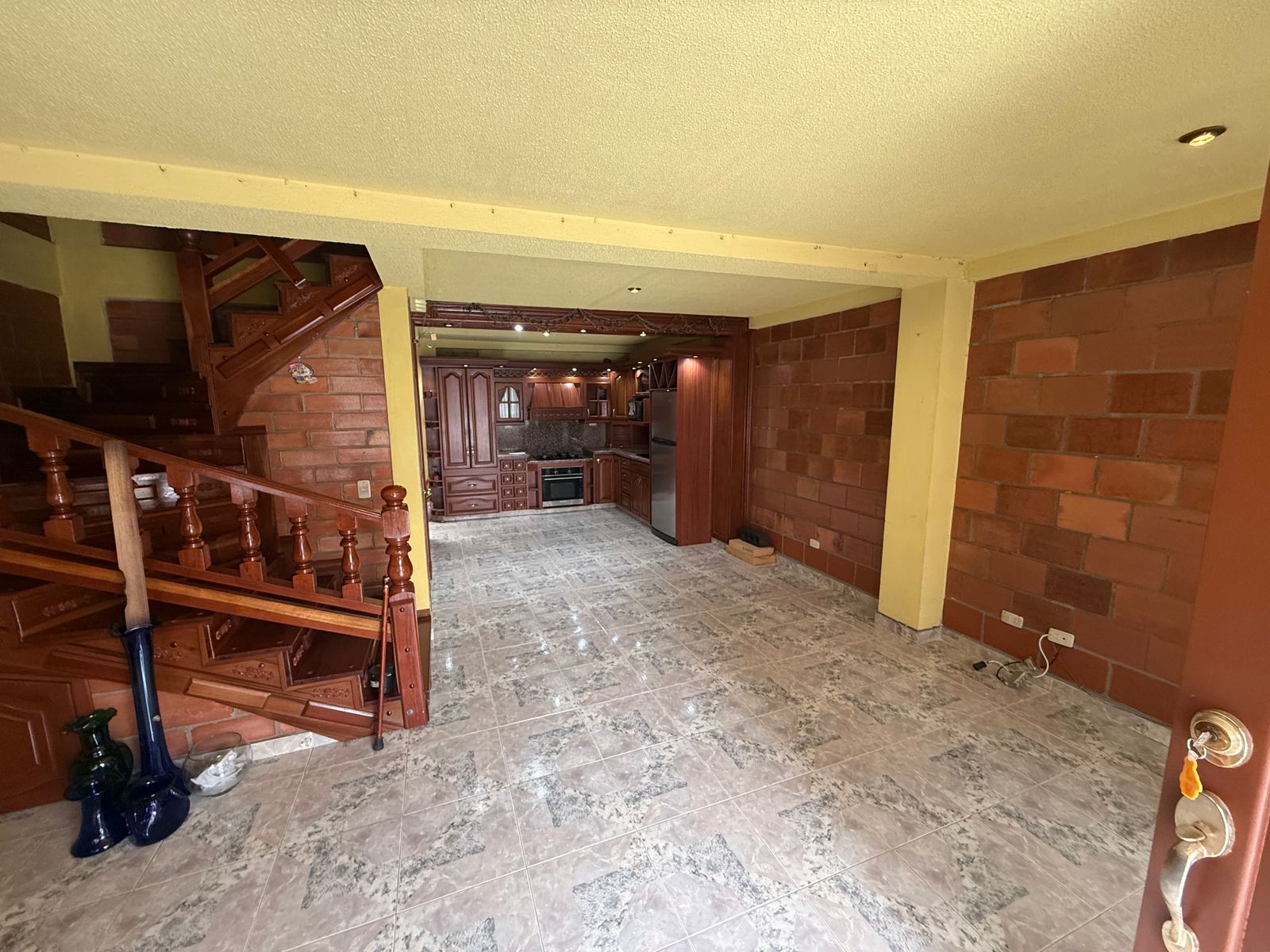 30507820260515104233 VENDO CASA EN QUINTAS DE JARDIN COLONIAL