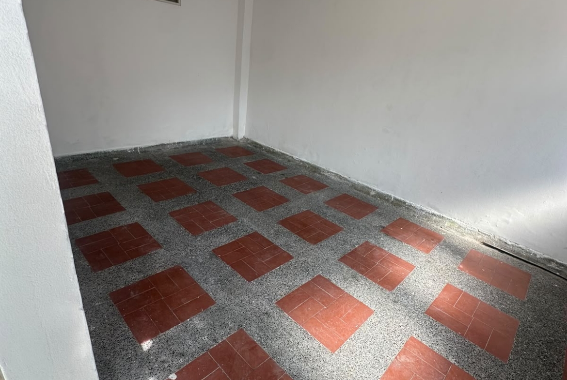 RENTO CASA COMERCIAL EN LA VILLA
