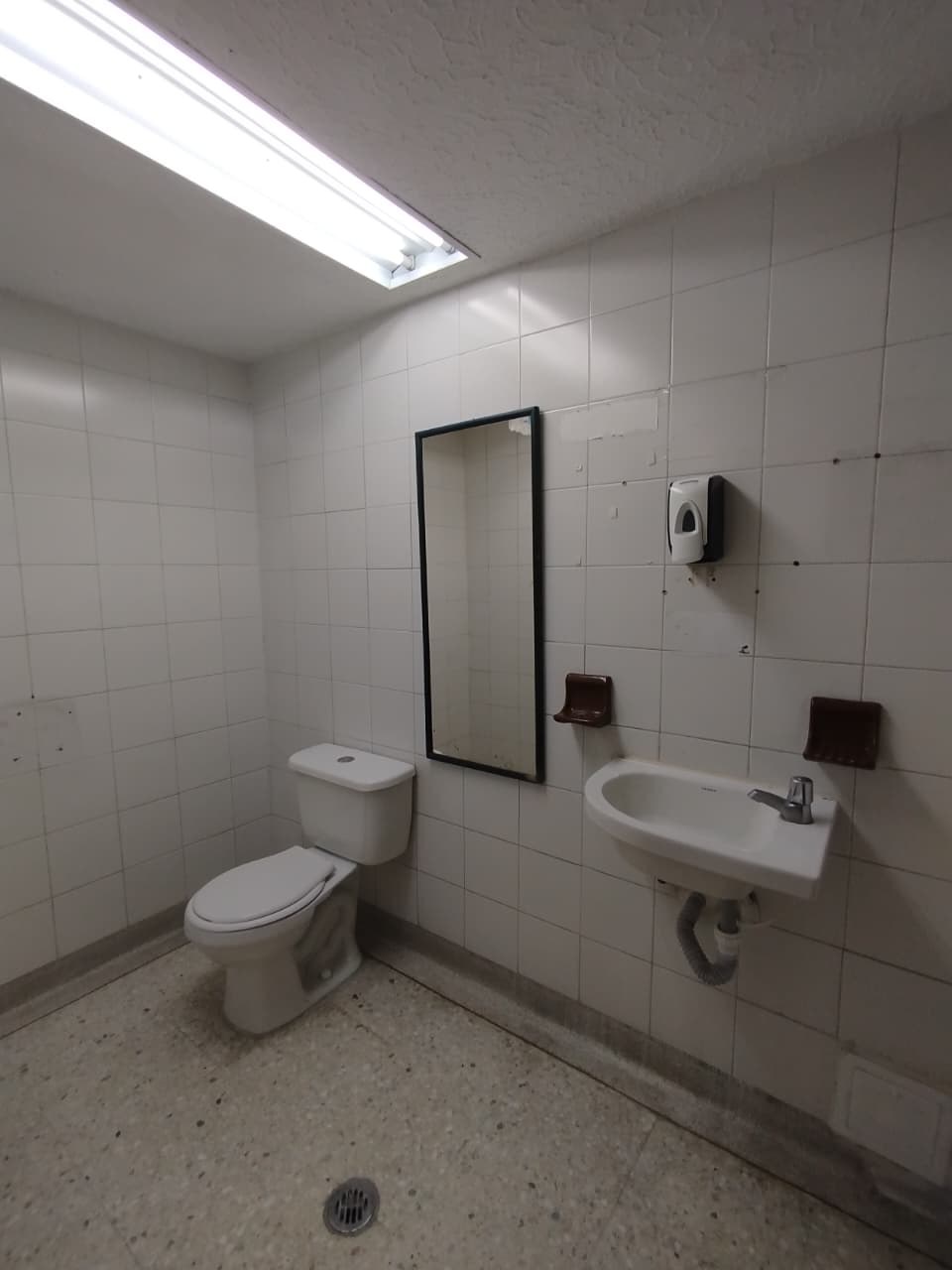 30507820260716115217 VENTA DE EDIFICIO PARA OFICINAS EN EL CENTRO DE PEREIRA