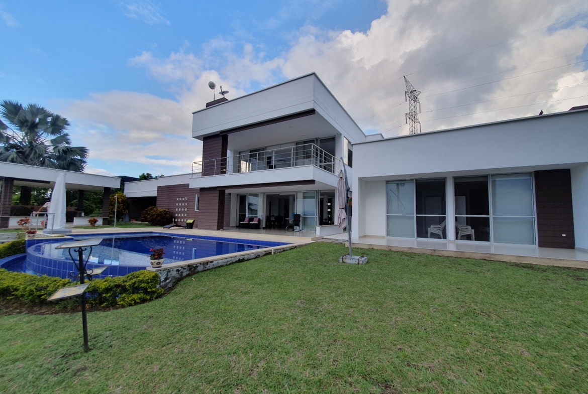 EN VENTA CASA CAMPESTRE EN CERRITOS PEREIRA